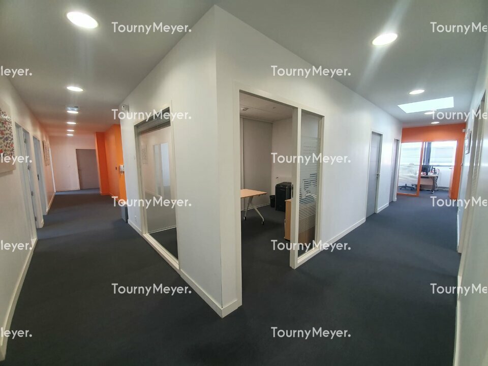 BUREAUX