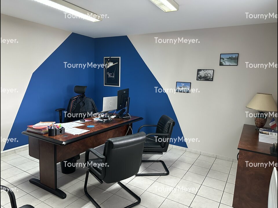 LOCAL D'ACTIVITES
