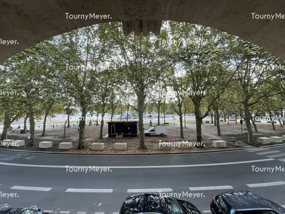 BUREAUX