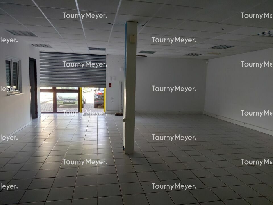 LOCAL D'ACTIVITES