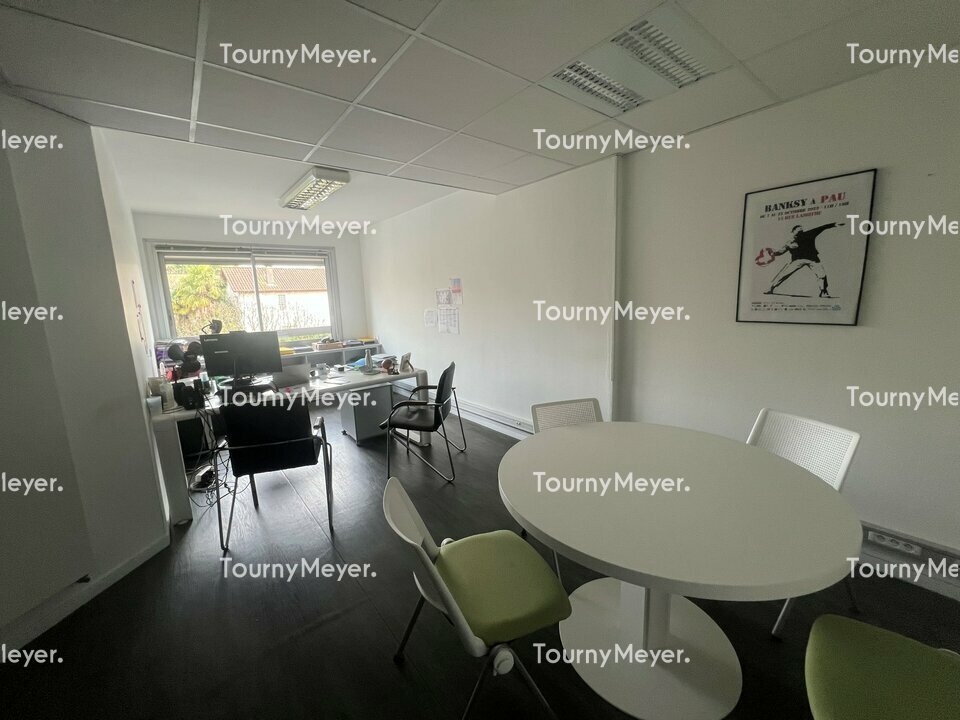 BUREAUX