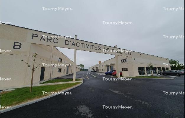 LOCAL D'ACTIVITES