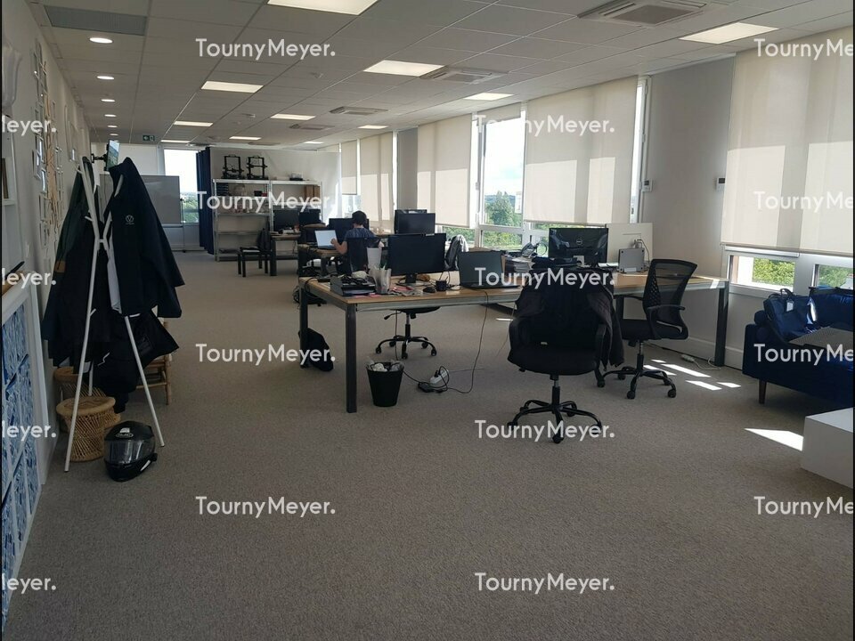 BUREAUX