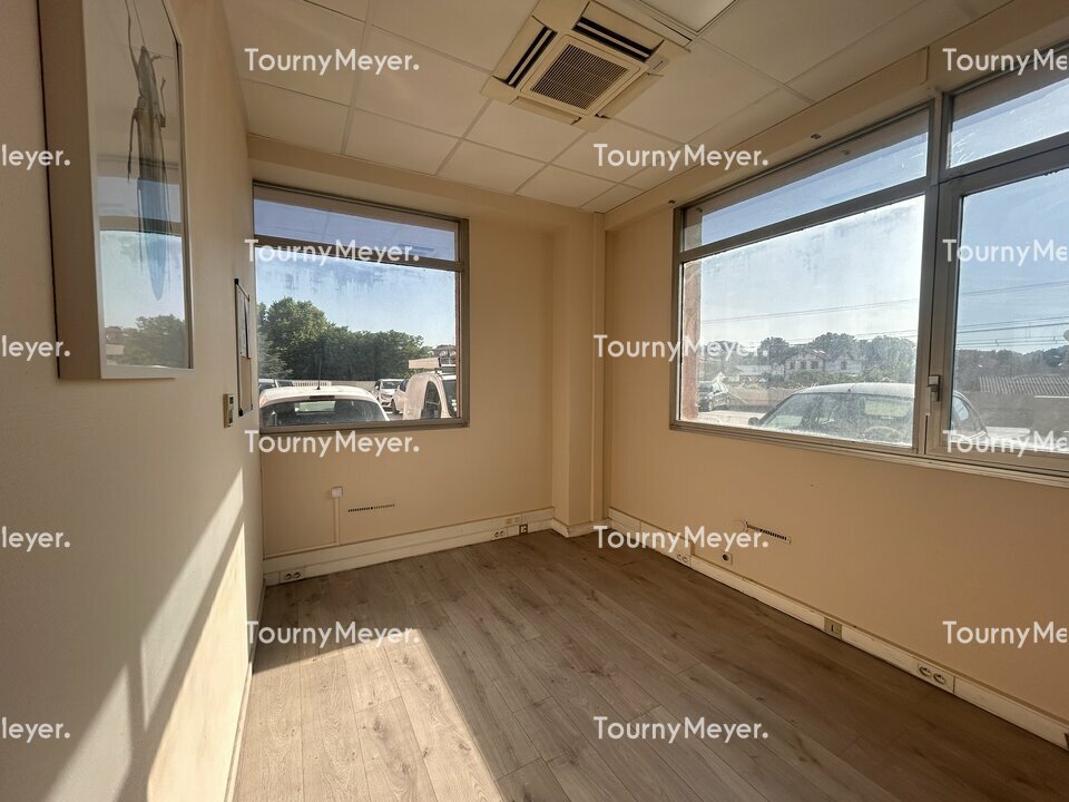 BUREAUX
