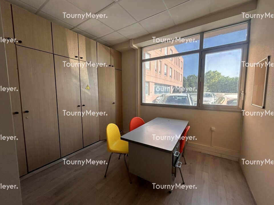 BUREAUX