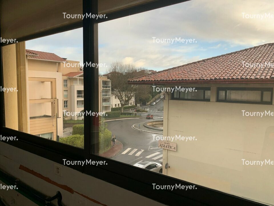 BUREAUX