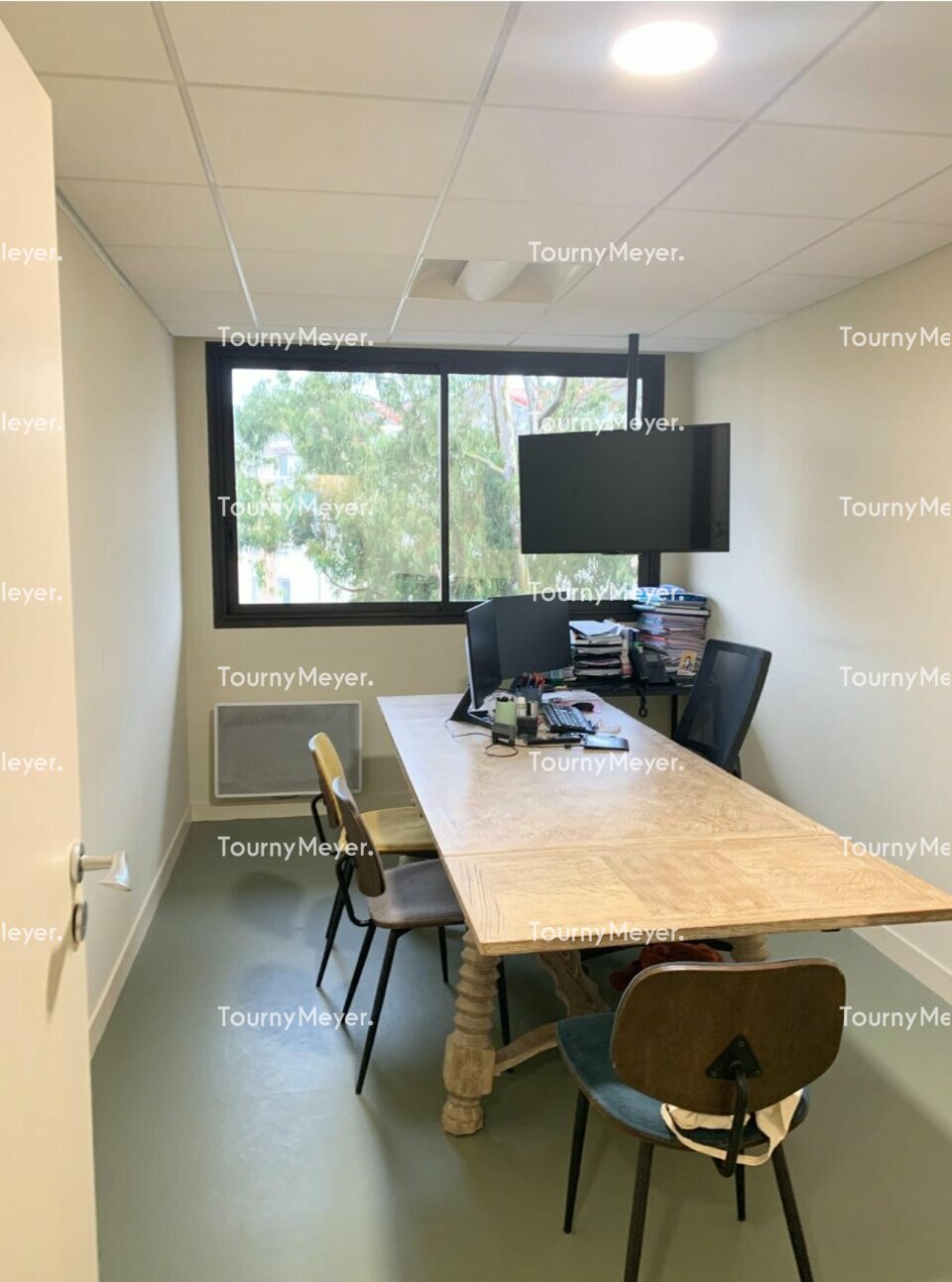 BUREAUX