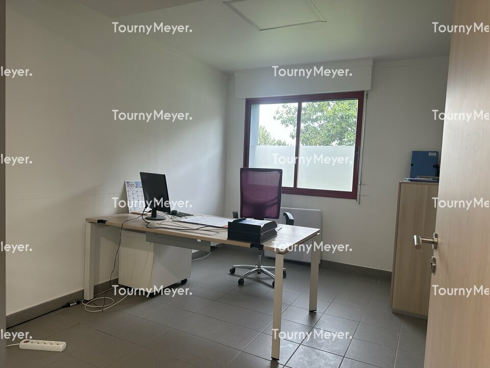 LOCAL D'ACTIVITES