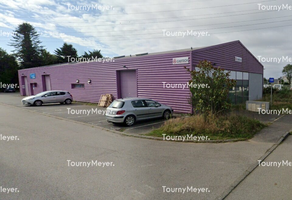 LOCAL D'ACTIVITES