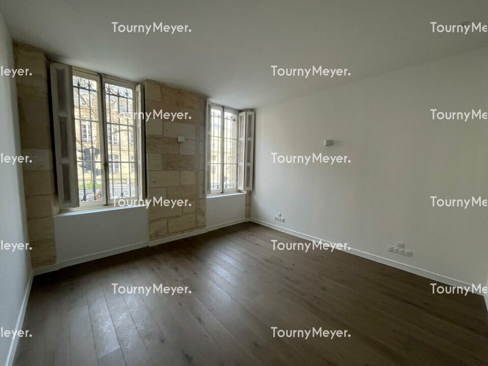 BUREAUX