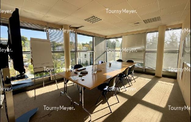 BUREAUX