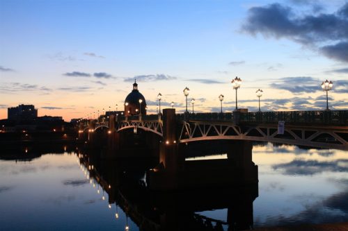 Toulouse Pont Vue De Nuit 500x333