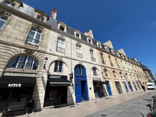 Façade du nouveaux bâtiment de bureaux de Club Employés