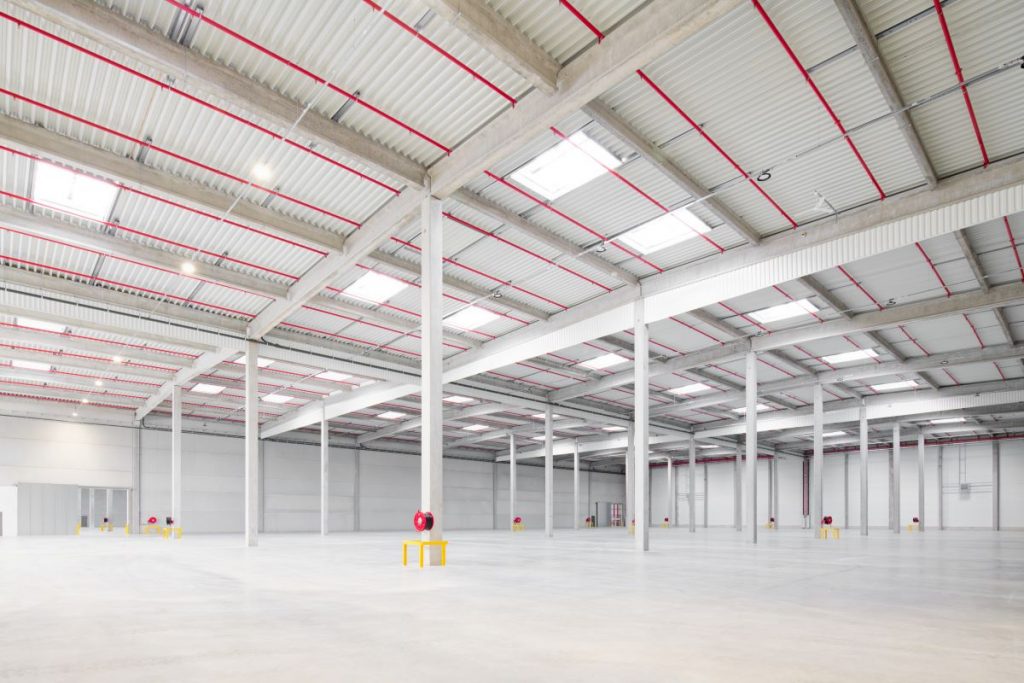 Garbe Plechatel Oct2025 Entrepot Light