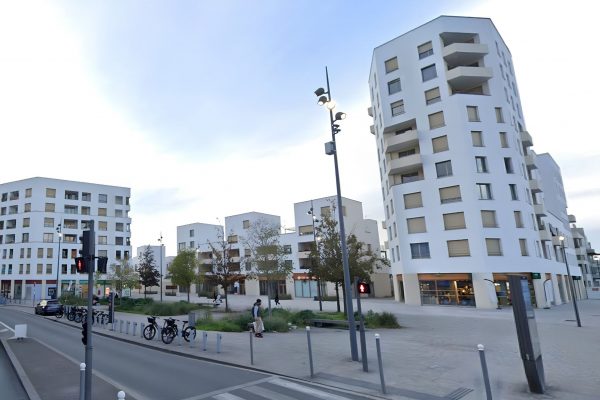 Cession Investisseur Actifs Commerciaux Villenave